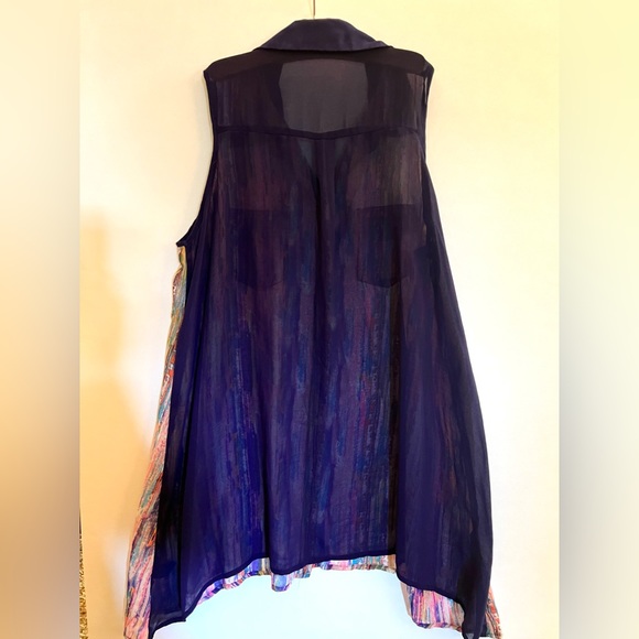 BCBG MAXAZRIA BEAUTIFUL Sheer Top purple back pink multi color front size Medium - Picture 2 of 8